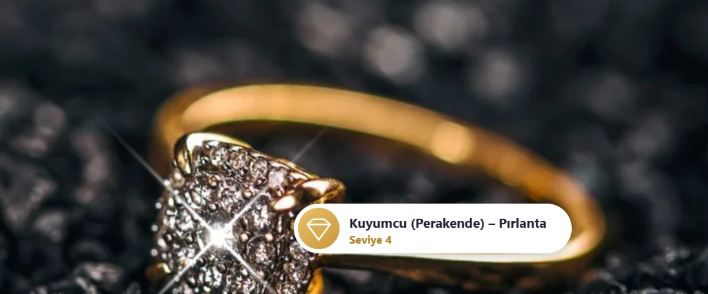 Altın yüzük üzerinde pırlanta taşlar